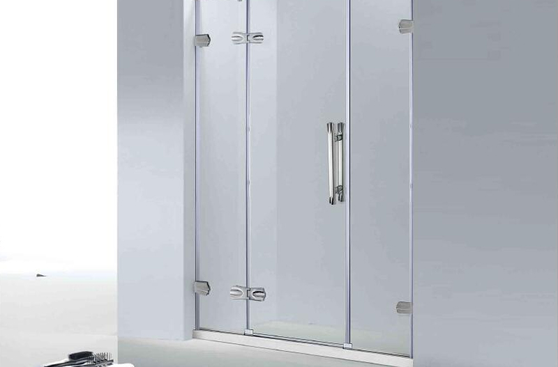 Hotel Bathroom Shower Door