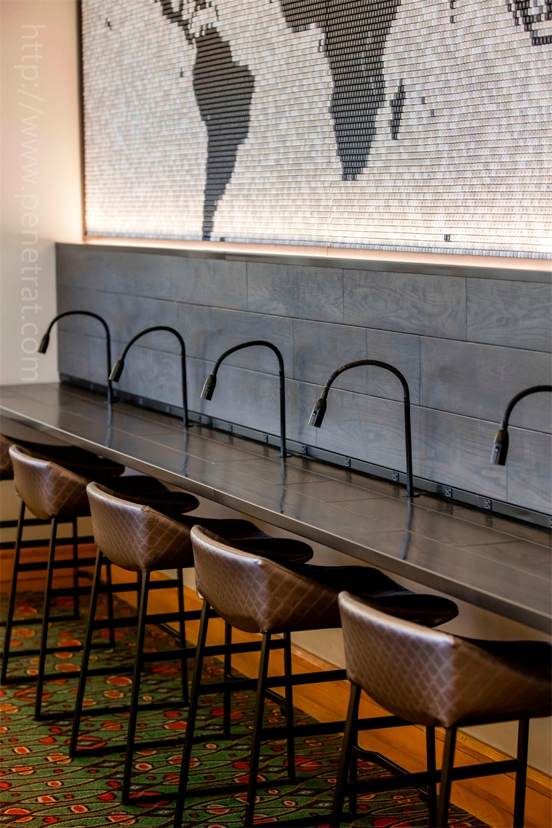 Hotel Lobby & Reception
